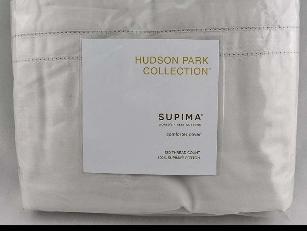 Hudson Park 680 Thread Count Cotton Sateen FULL / QUEEN Duvet Cover Silver
